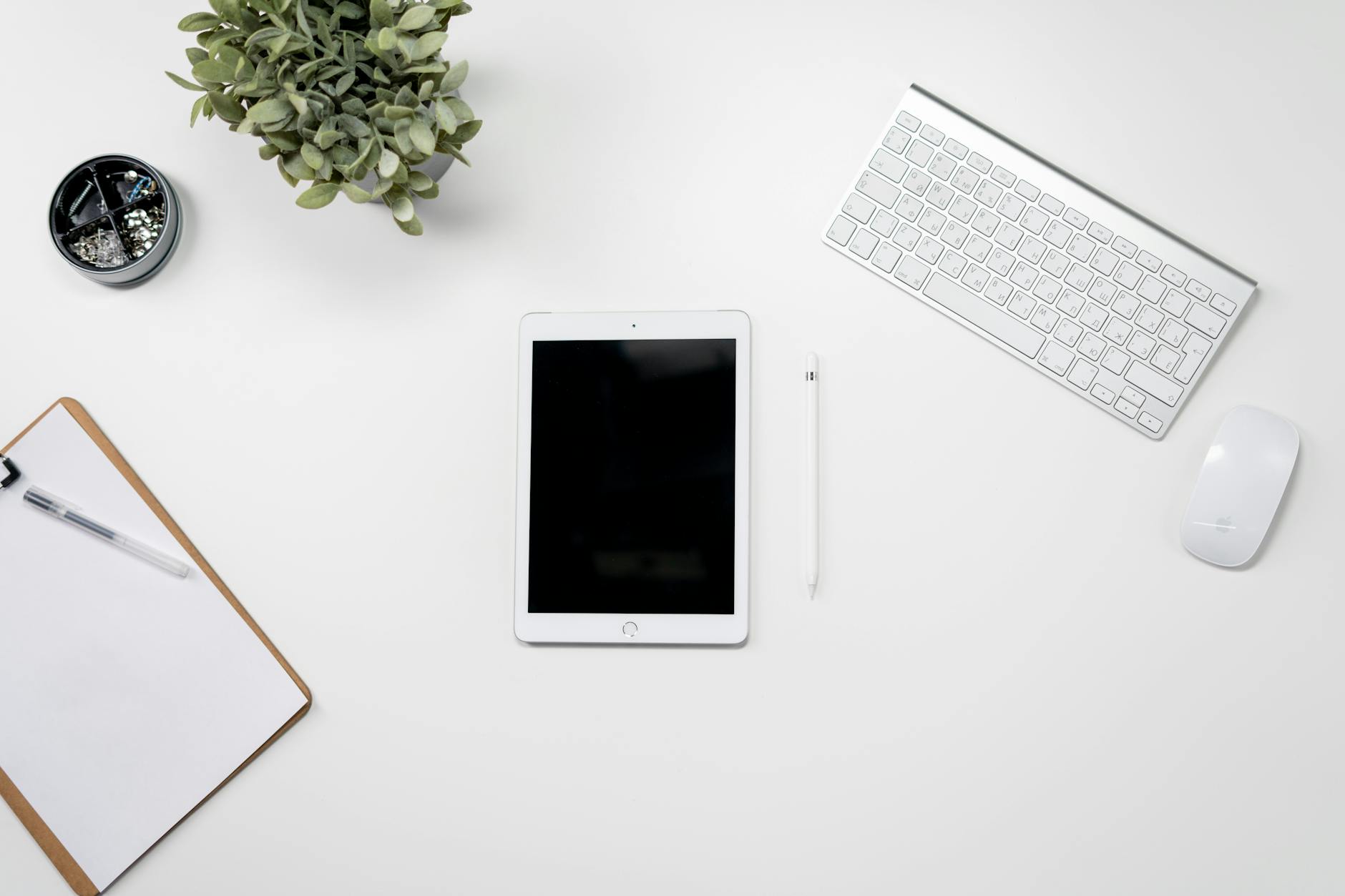 Clavier ipad ergonomique : prévenir les TMS et les douleurs — couverture JPR International