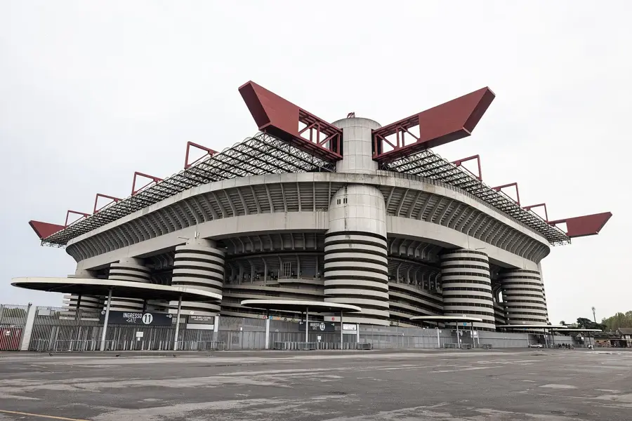Le stade Giuseppe Meazza de San Siro à Milan, vu de l'extérieur