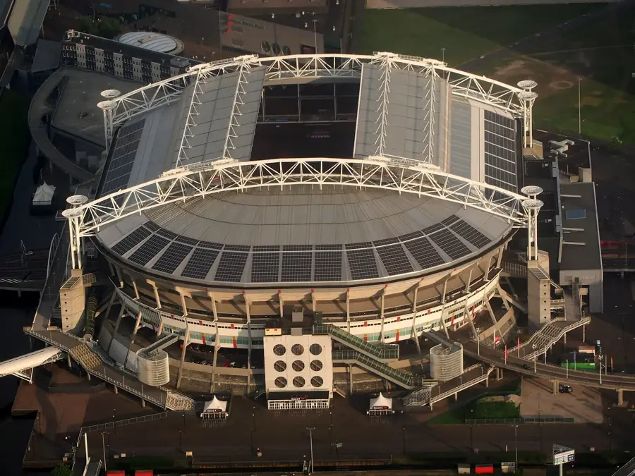 Vue aérienne de l’Amsterdam ArenA, aujourd’hui Johan Cruijff ArenA, stade de l’Ajax Amsterdam